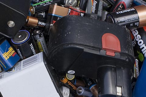 锂电池回收处理厂家_电池锂电池回收_电池回收多少钱一安